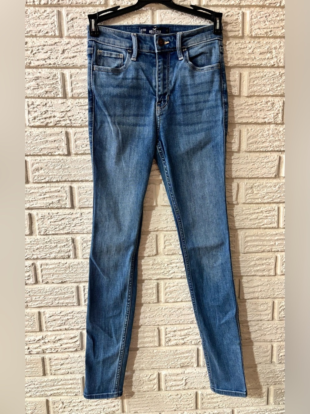 Hollister Women’s High Rise Super Skinny Jeans Medium Wash Stretch size 24